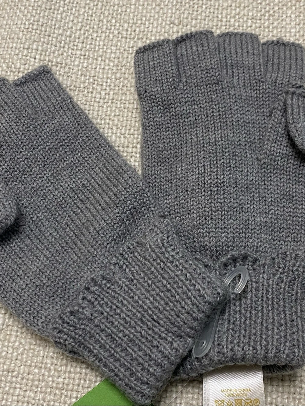 kate spade Gray Knit Convertible Fingerless Gloves